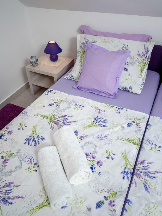 Bobotovi In Center Of Stari Grad, Hvar Apartment *